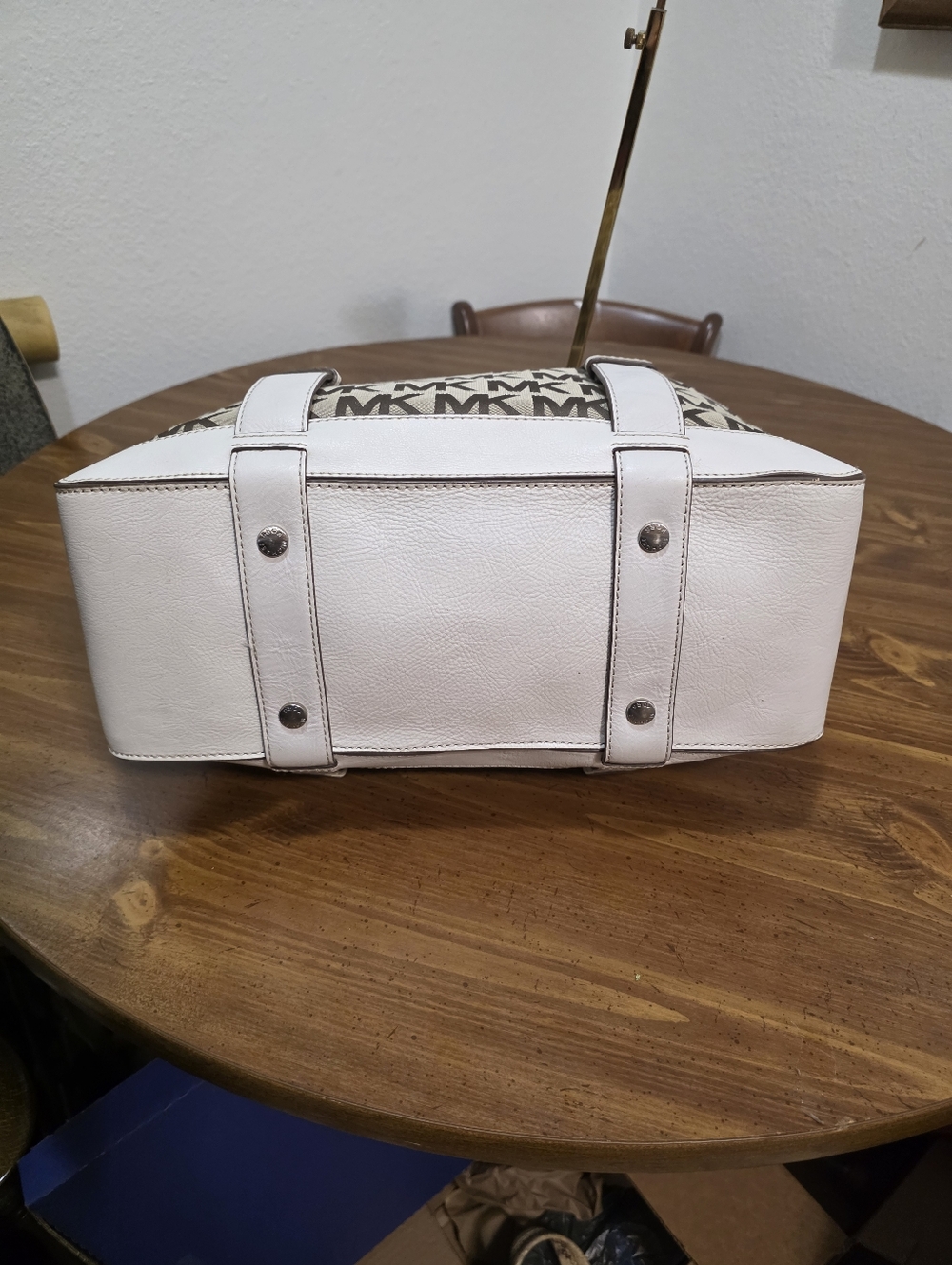 Michael Kors Brown and Cream MK Signature Shoulder Tote - Picture 5 of 16